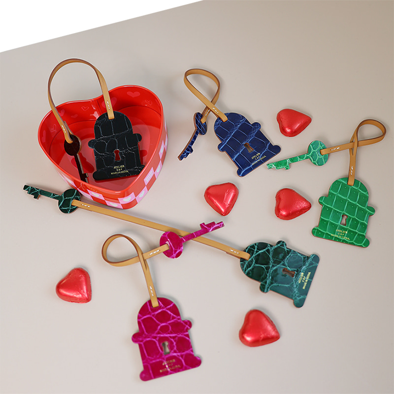 [Family Week Sale: additional 10%] Atelier CBF_Lock Key Bag Charm
